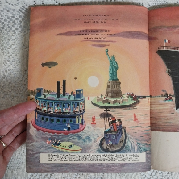 Vintage 1951 "Boats" Little Golden Book - Picture 3 of 6